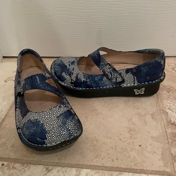 Alegria Shoes - Alegria Blue Flats Artistic Slip-On Loafers eu 36. 6 USA